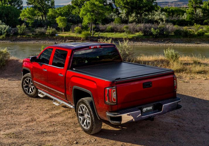 RetraxPRO MX Retractable Tonneau Cover - 80462 (80462) - Fits 2014 Chevrolet Silverado 1500 6'6", 2014 GMC Sierra 1500 6'6"